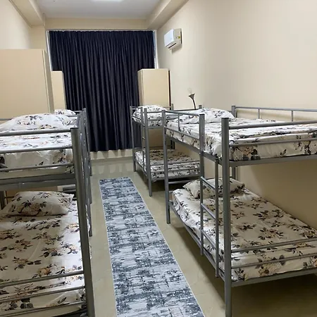 1 Hostel Tirana